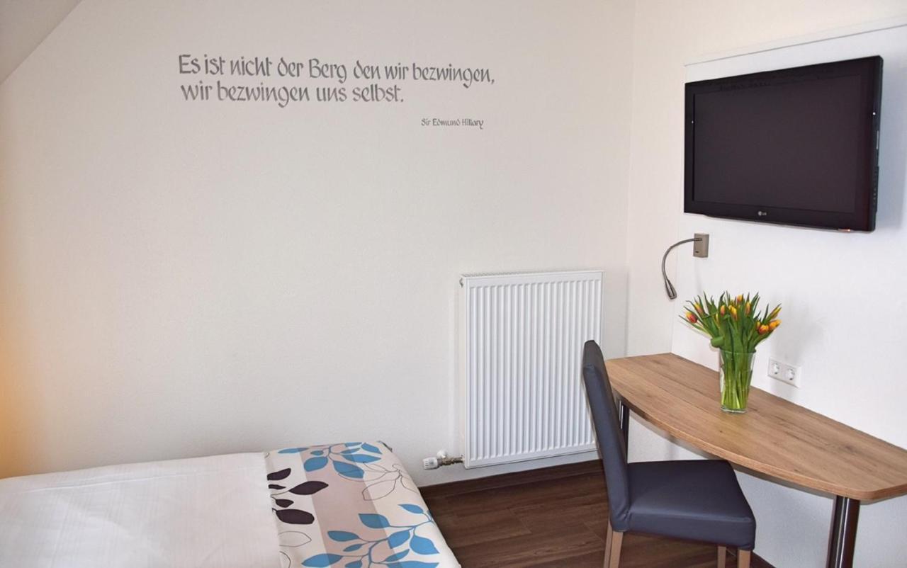 Cafe-Hotel Altreuter Nördlingen Eksteriør billede