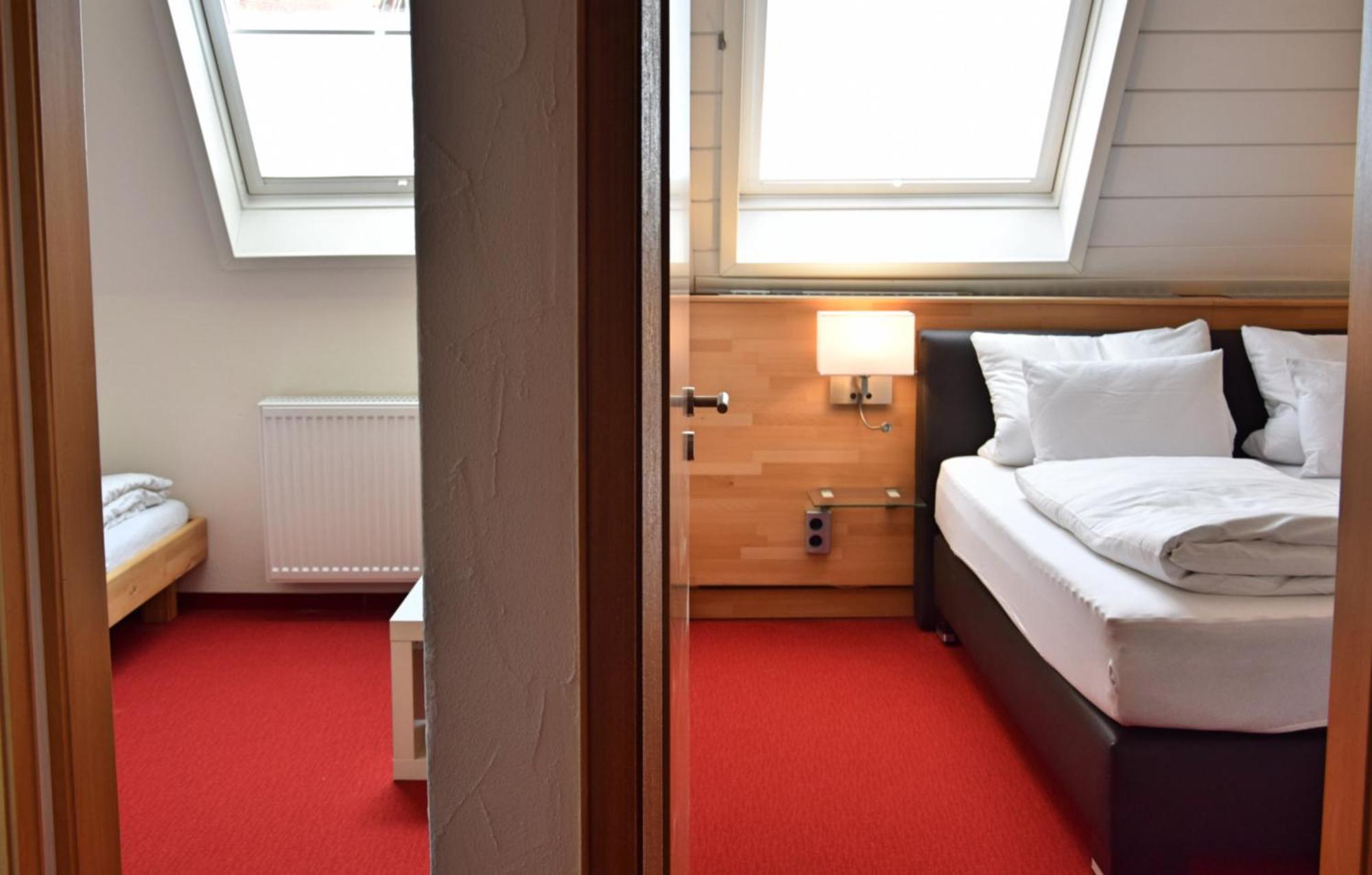 Cafe-Hotel Altreuter Nördlingen Eksteriør billede
